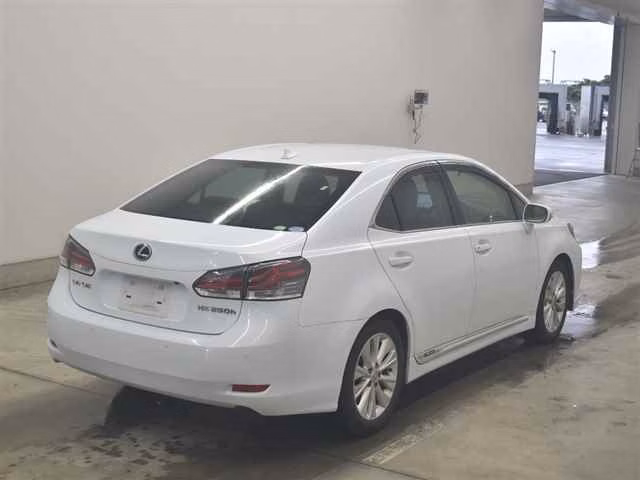 Lexus HS250h