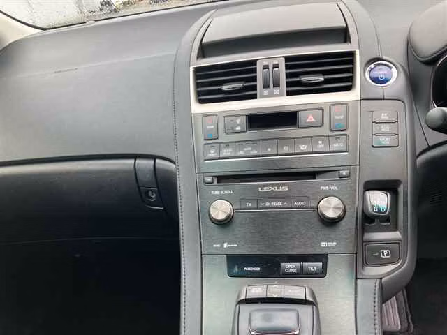 Lexus HS250h