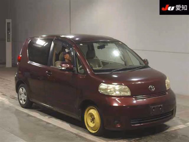 TOYOTA PORTE