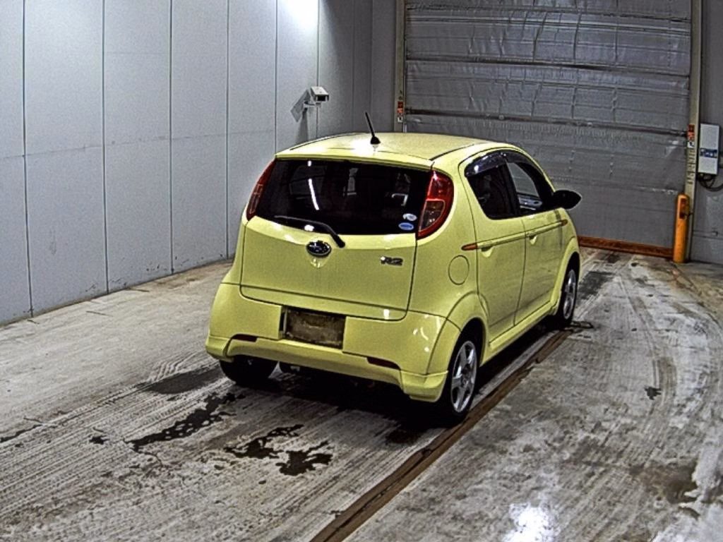 Subaru R2