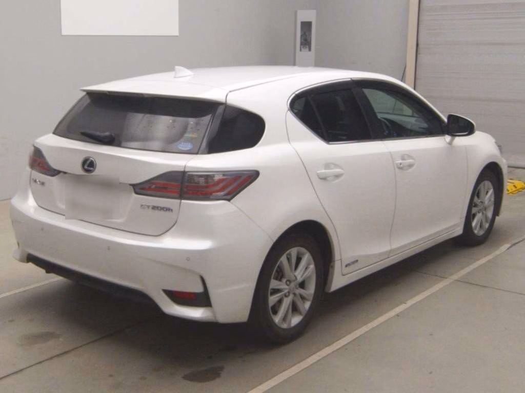 Lexus CT200h
