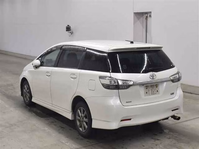 TOYOTA WISH