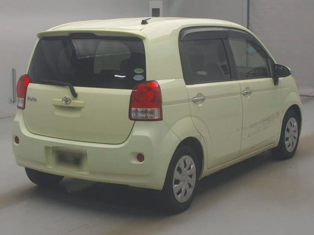 TOYOTA PORTE