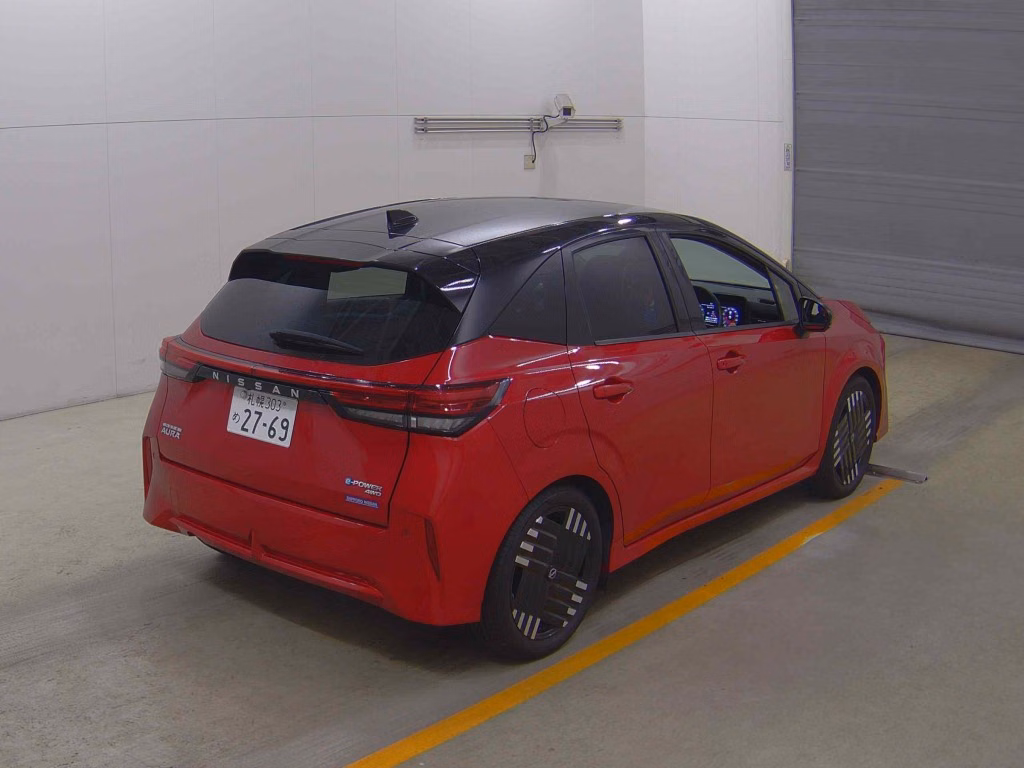 Nissan Aura