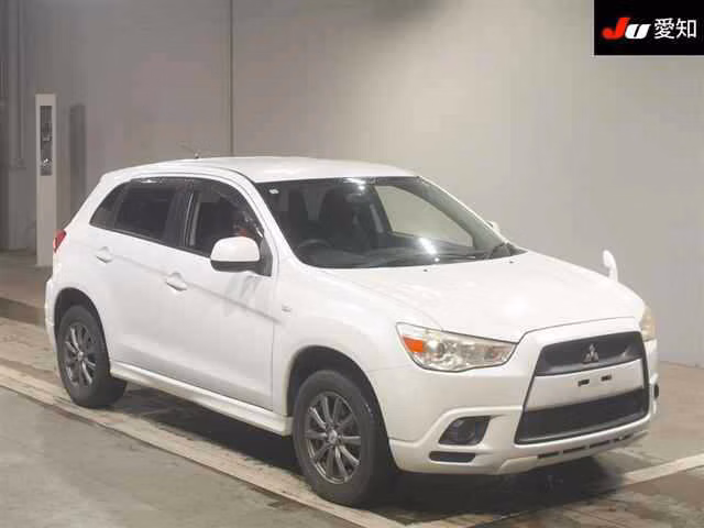 MITSUBISHI RVR
