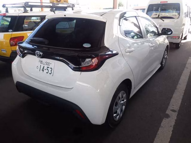 TOYOTA YARIS