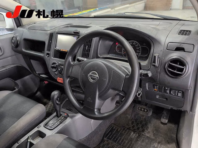 Nissan AD