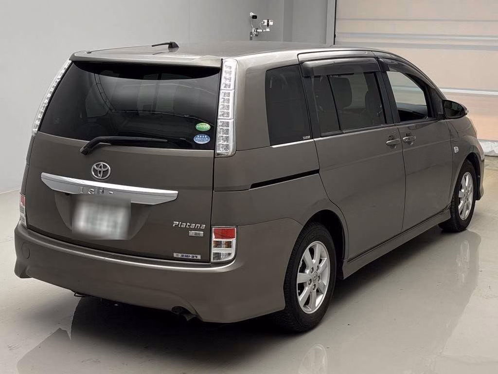 TOYOTA ISIS