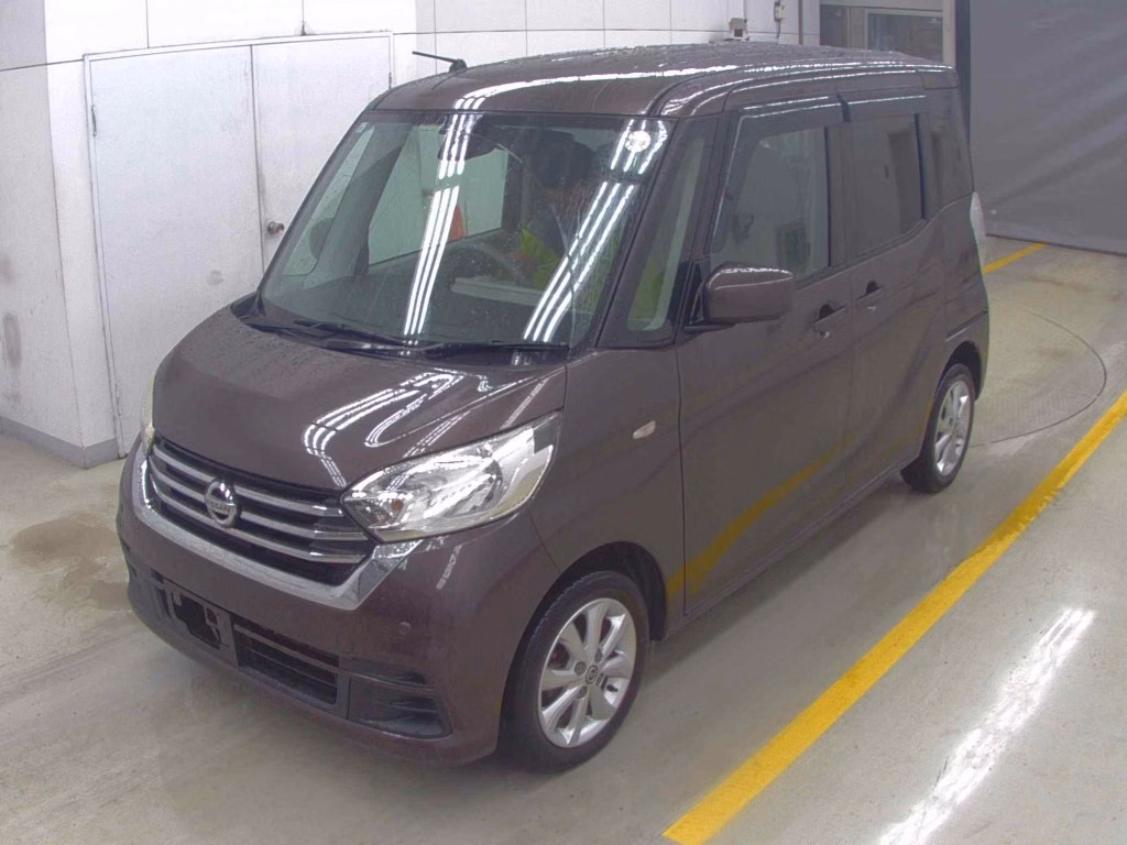 NISSAN DAYZ ROOX