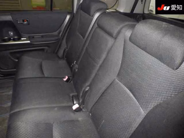 TOYOTA KLUGER V