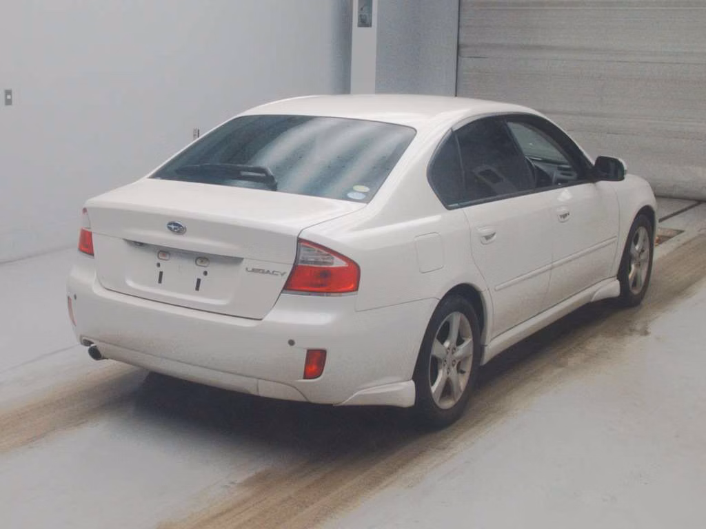 Subaru Legacy B4