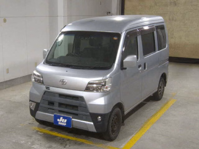 TOYOTA PIXIS VAN