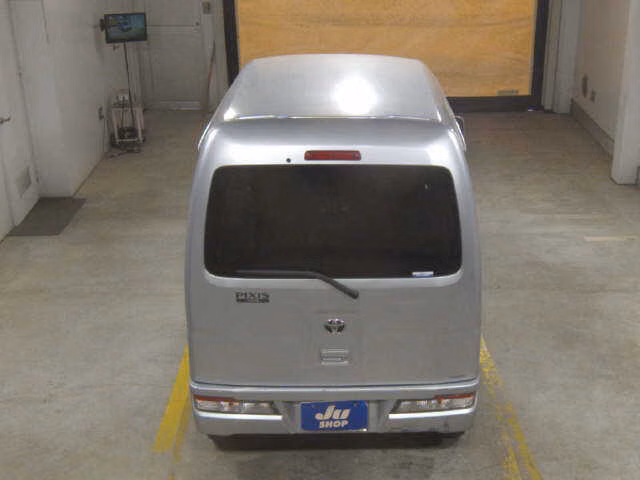 TOYOTA PIXIS VAN
