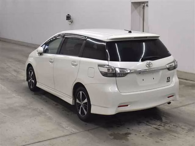 TOYOTA WISH