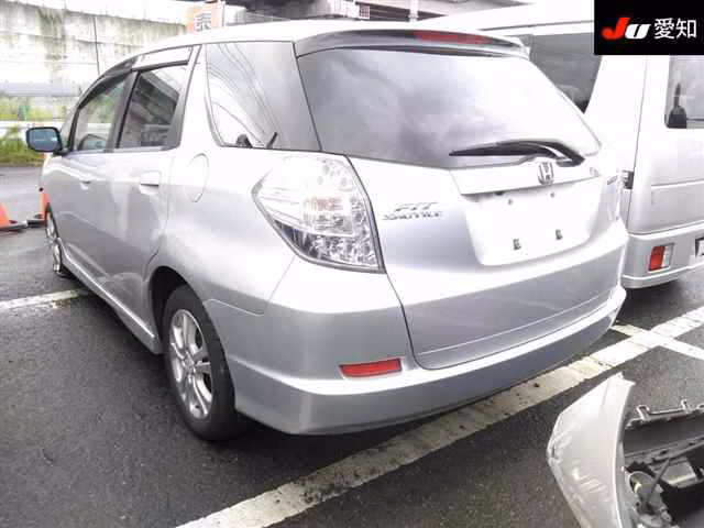 HONDA FIT SHUTTLE