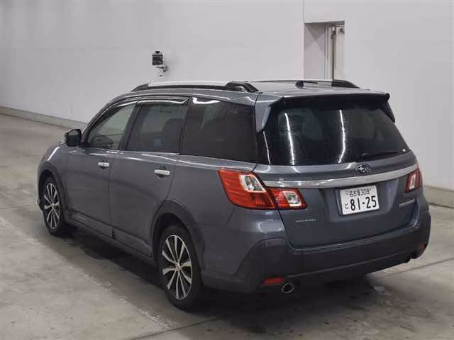 Subaru Exiga Crossover 7