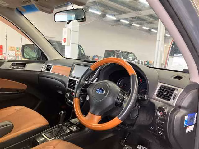 Subaru Exiga Crossover 7