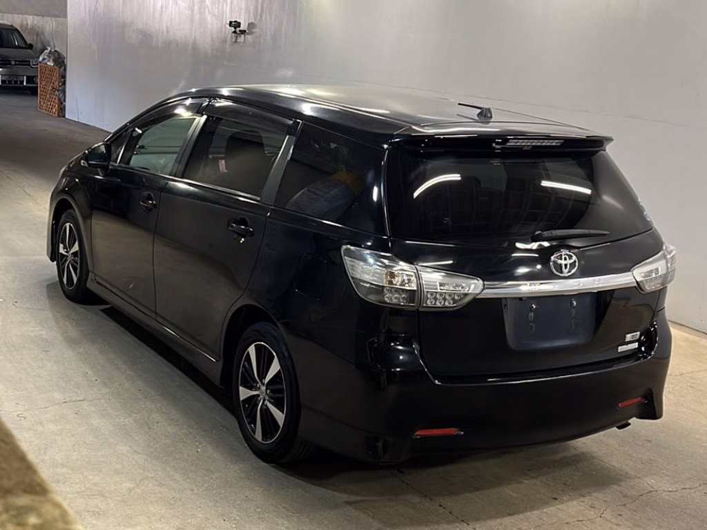 TOYOTA WISH