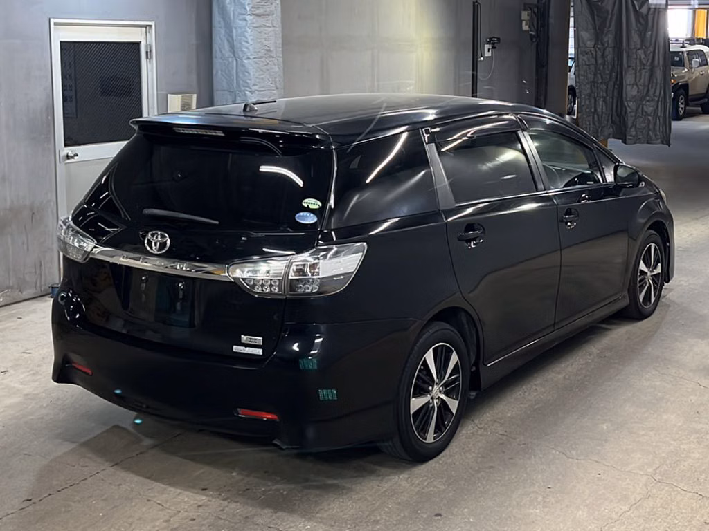 TOYOTA WISH