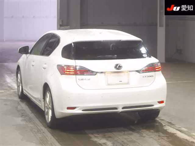 Lexus CT200h