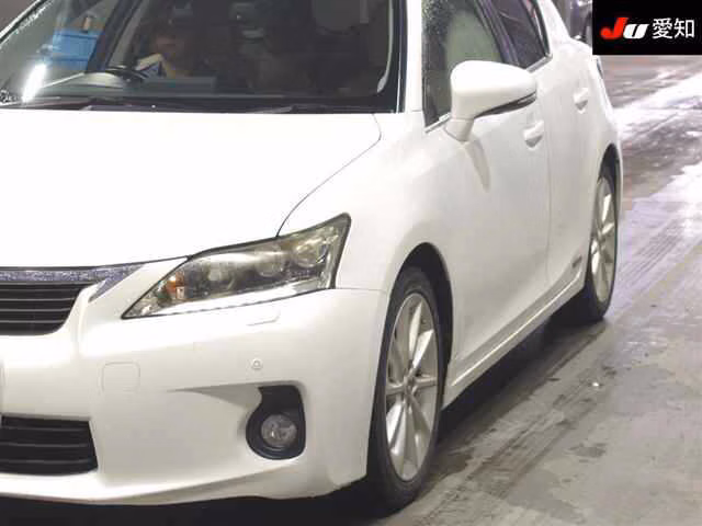 Lexus CT200h