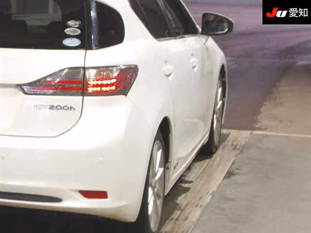 Lexus CT200h