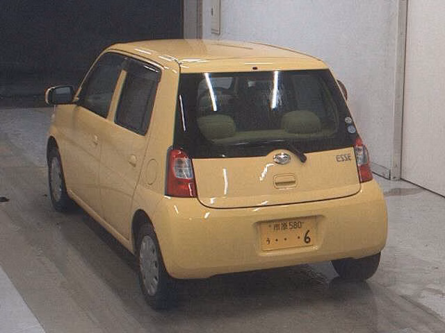 DAIHATSU ESSE