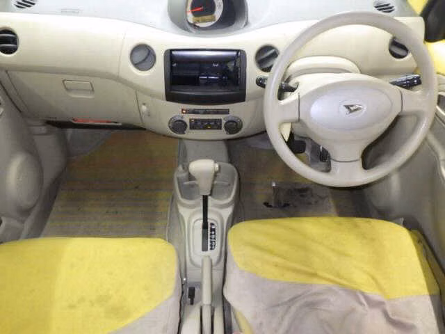 DAIHATSU ESSE
