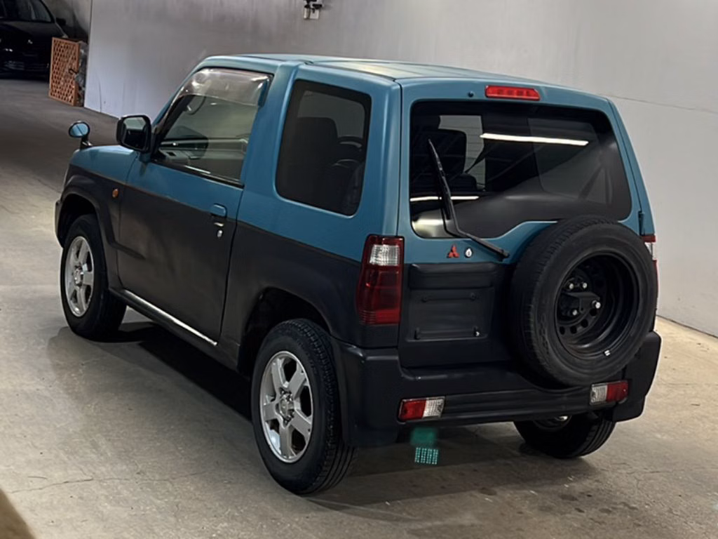 Mitsubishi Pajero Mini