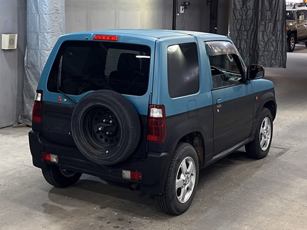 Mitsubishi Pajero Mini