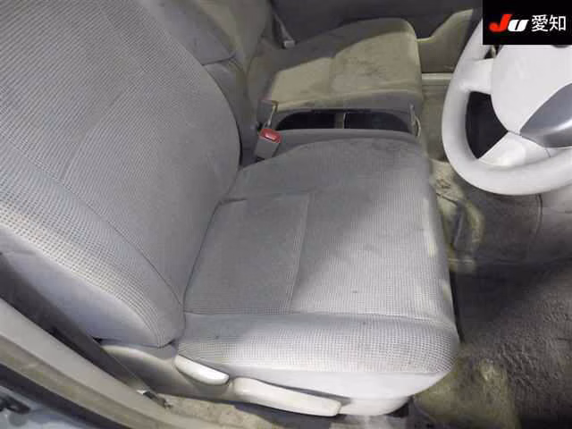 TOYOTA RAUM