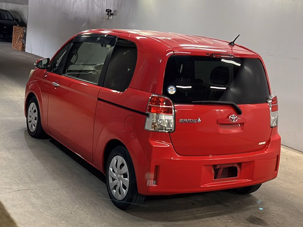 TOYOTA SPADE
