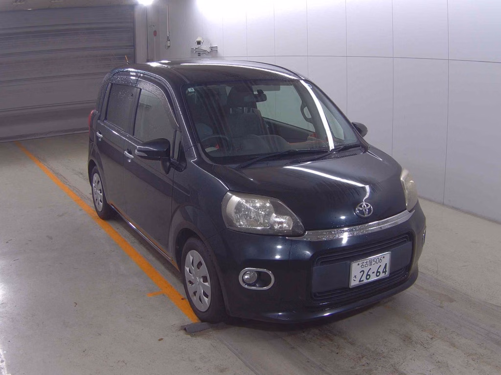 TOYOTA PORTE