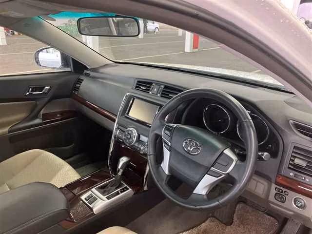 TOYOTA MARK X