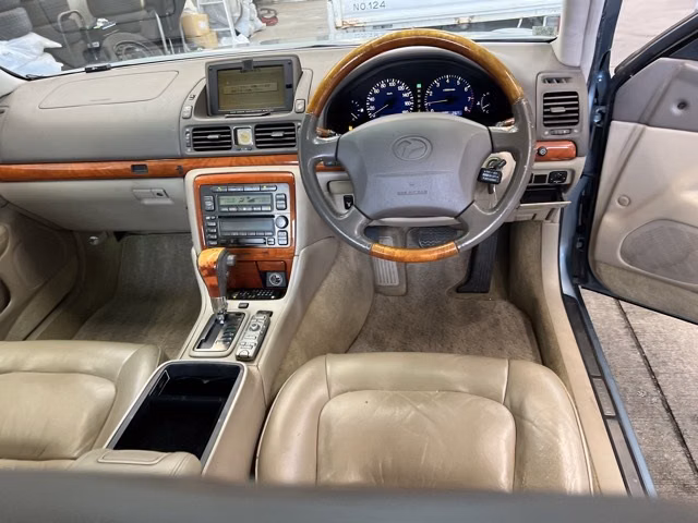 TOYOTA PROGRES