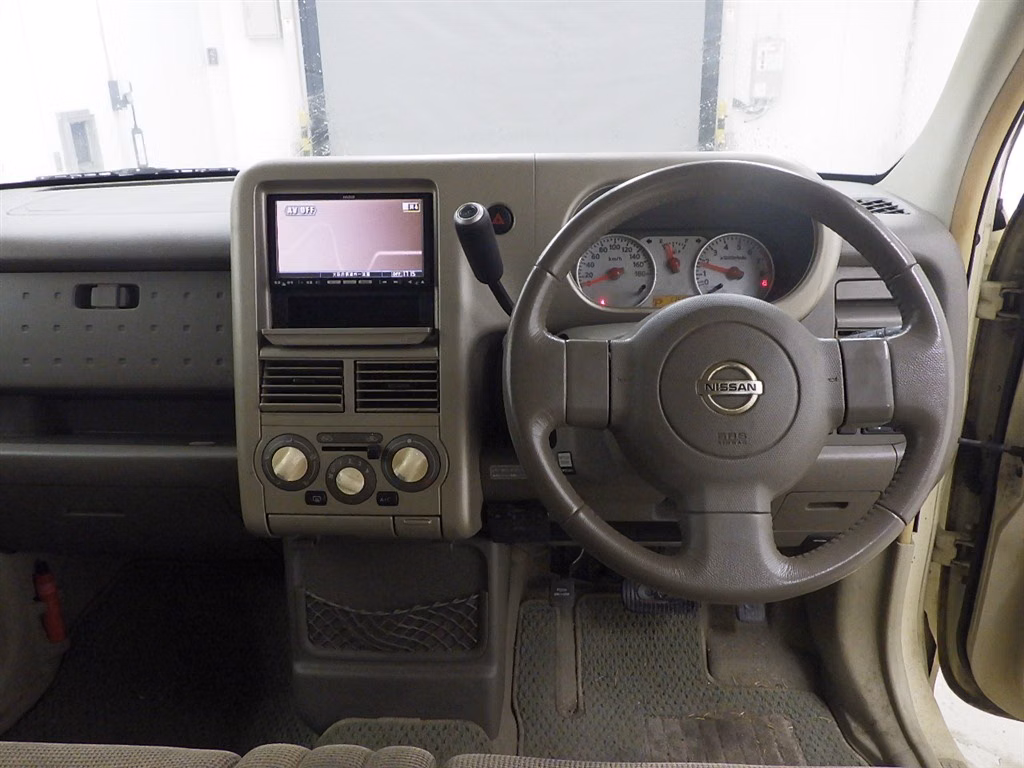 NISSAN CUBE
