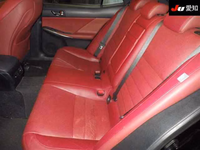 LEXUS IS300H