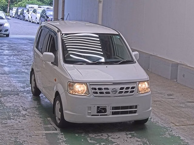 Nissan Otti
