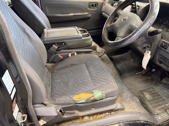 NISSAN CARAVAN
