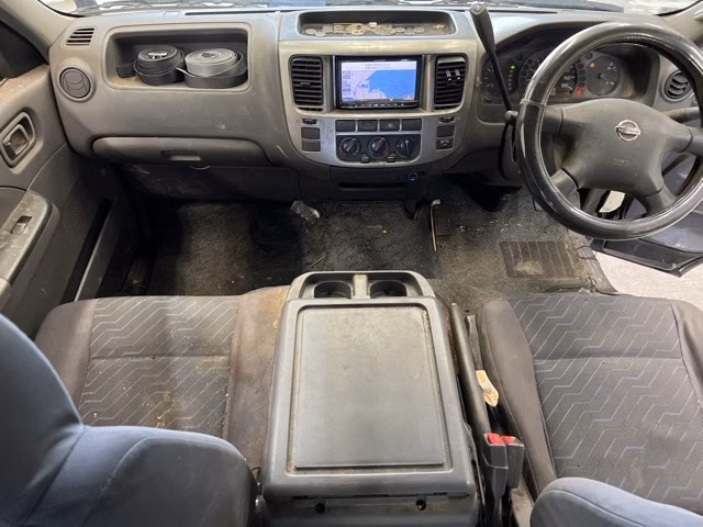 NISSAN CARAVAN