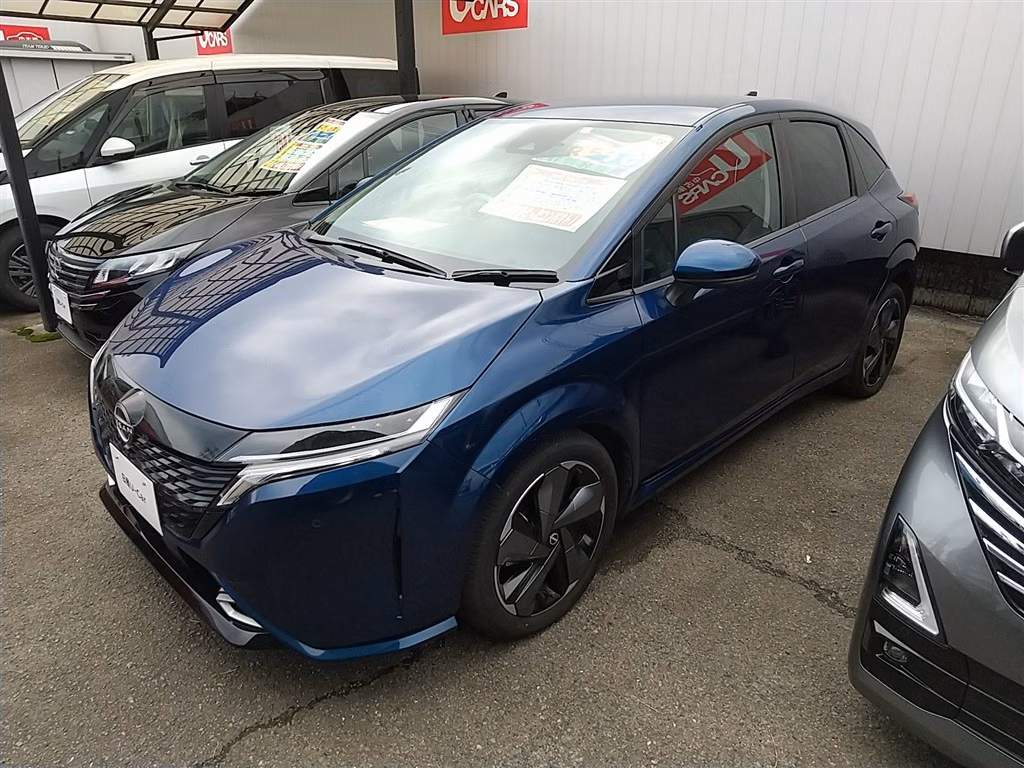 Nissan Aura