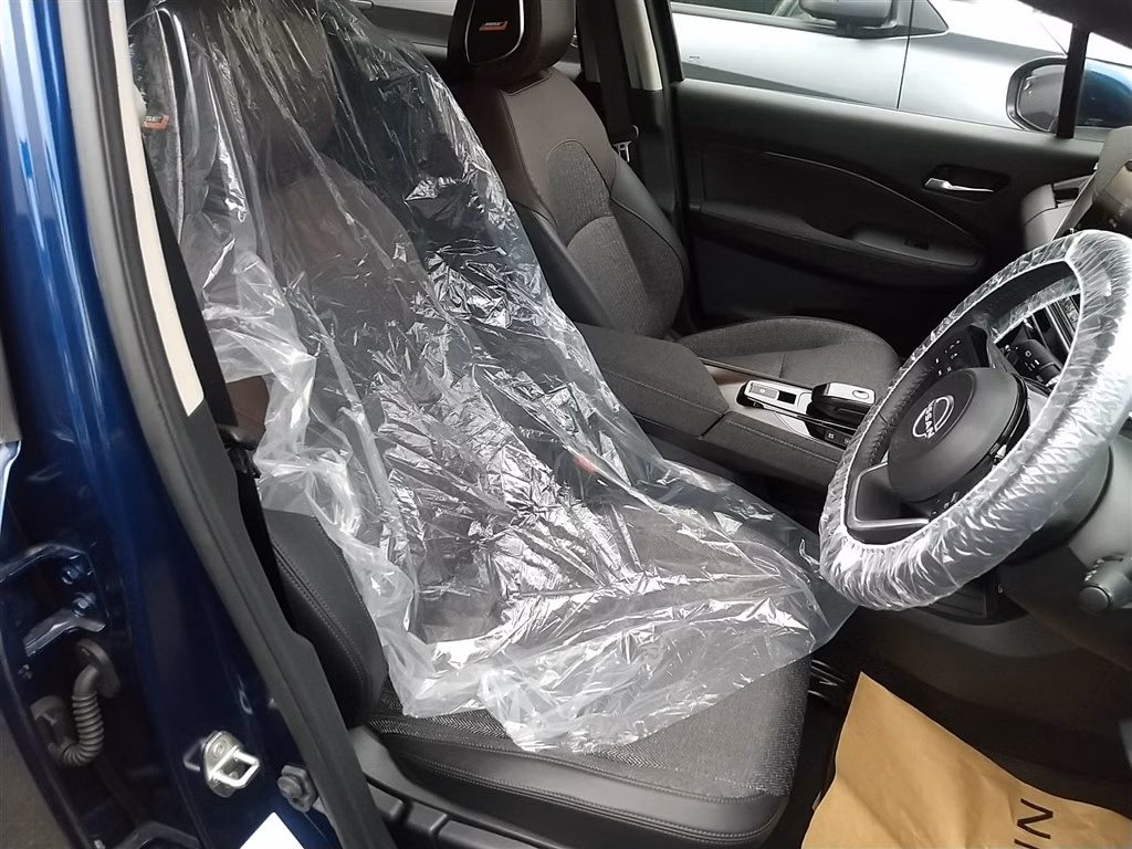 Nissan Aura