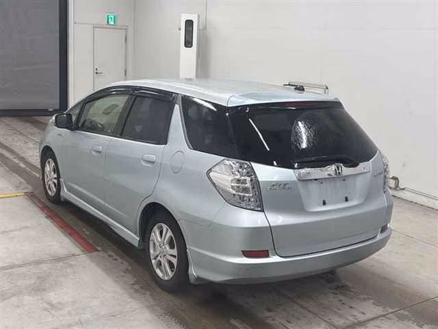 HONDA FIT SHUTTLE