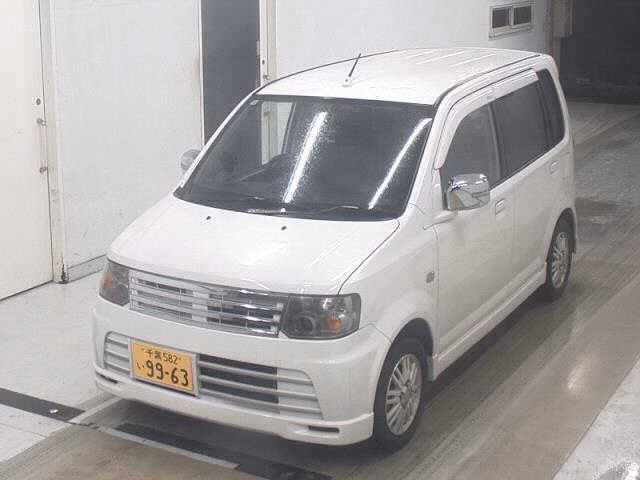 Nissan Otti