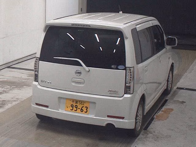 Nissan Otti