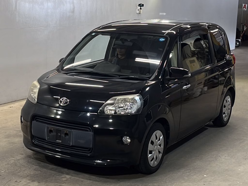 TOYOTA PORTE