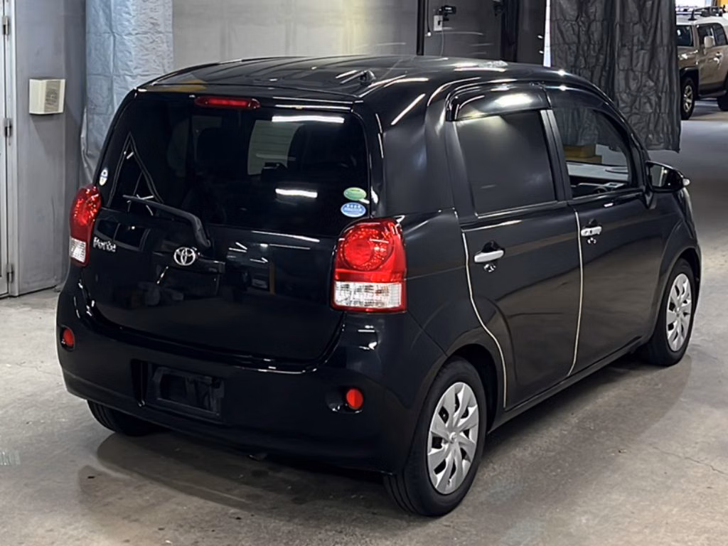 TOYOTA PORTE