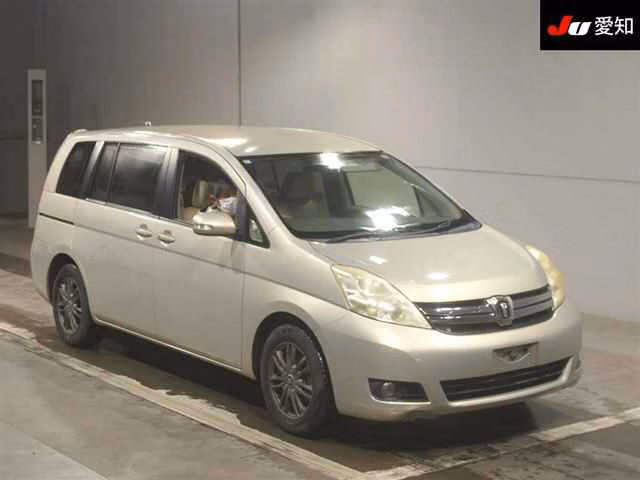 TOYOTA ISIS