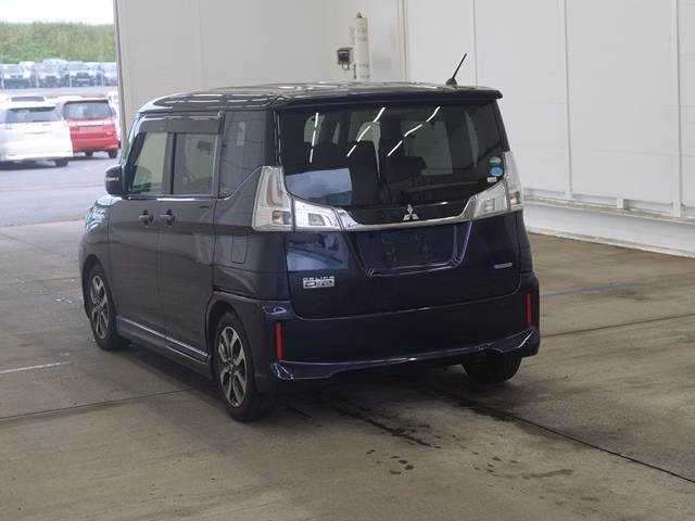 Mitsubishi Delica D:2