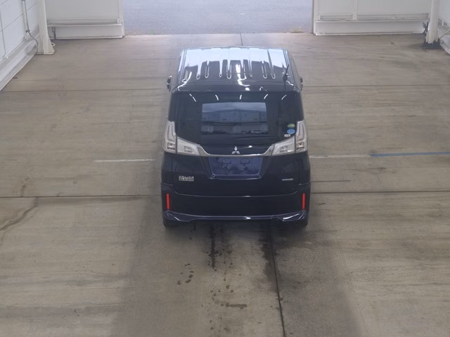 Mitsubishi Delica D:2